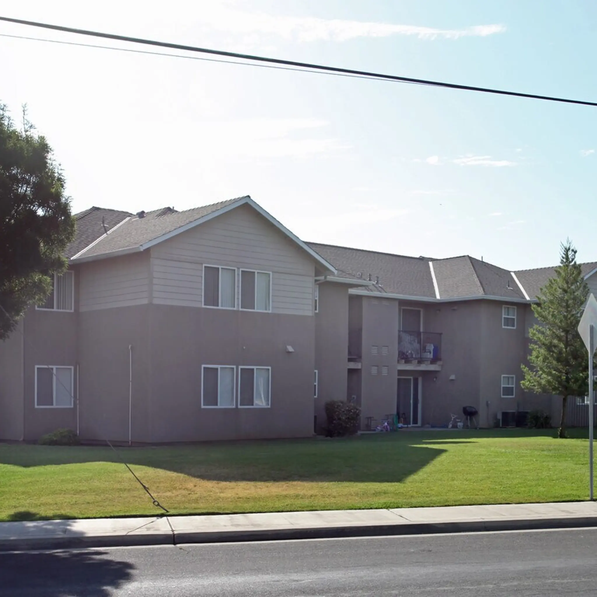 Affordable Apartment Rentals Dinuba CA College Park Apts
